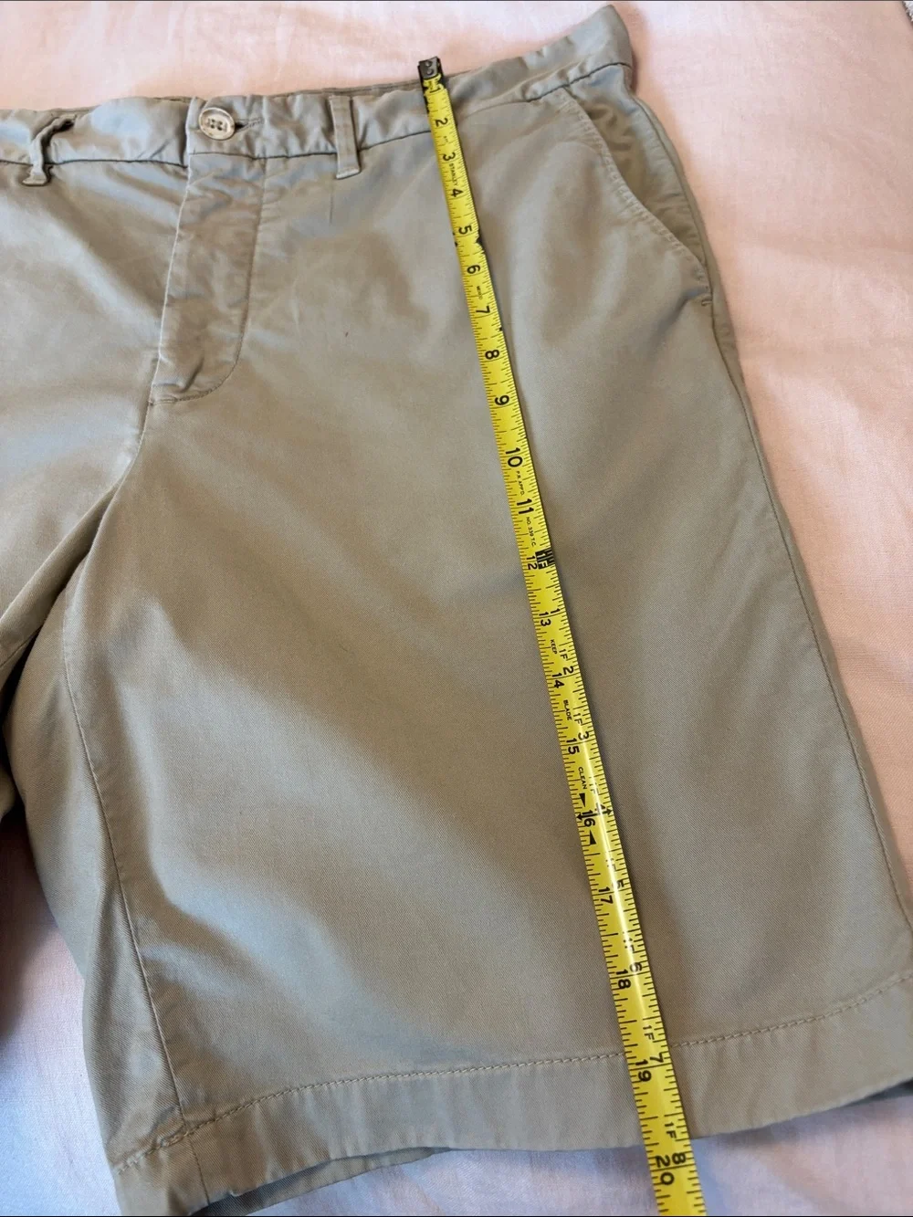 Robert Graham white Trim Classic Tan Chino Shorts 34 khaki preppy leather label